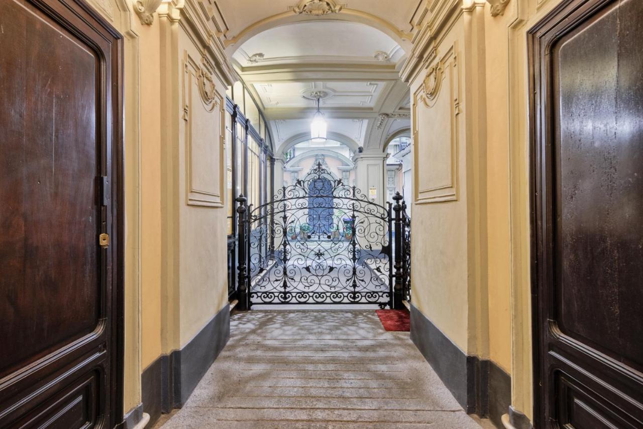 Acadamis -Il Rifugio Dei Mercanti- Piazza Castello Turyn Zewnętrze zdjęcie